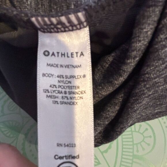 ATHLETA HEATHERED GRAY METRO DOWNTOWN PULL ON ACTIVEWEAR ATHLETIC CASUAL SHORTS - Picture 4 of 4